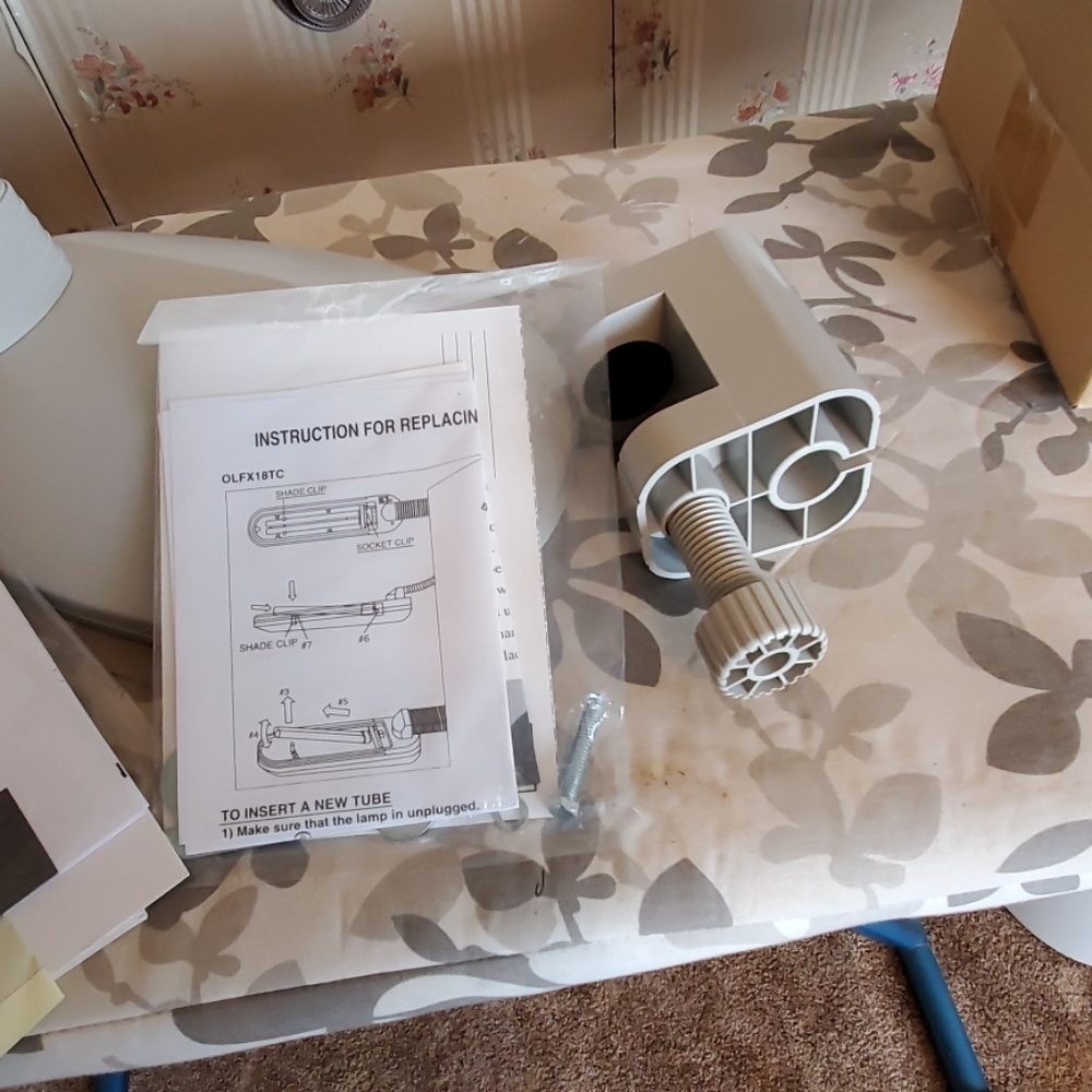 Ott-lite - Picture 2 of 4